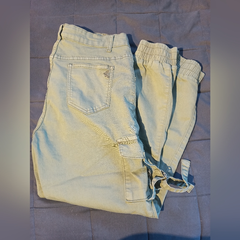 Cargo pants